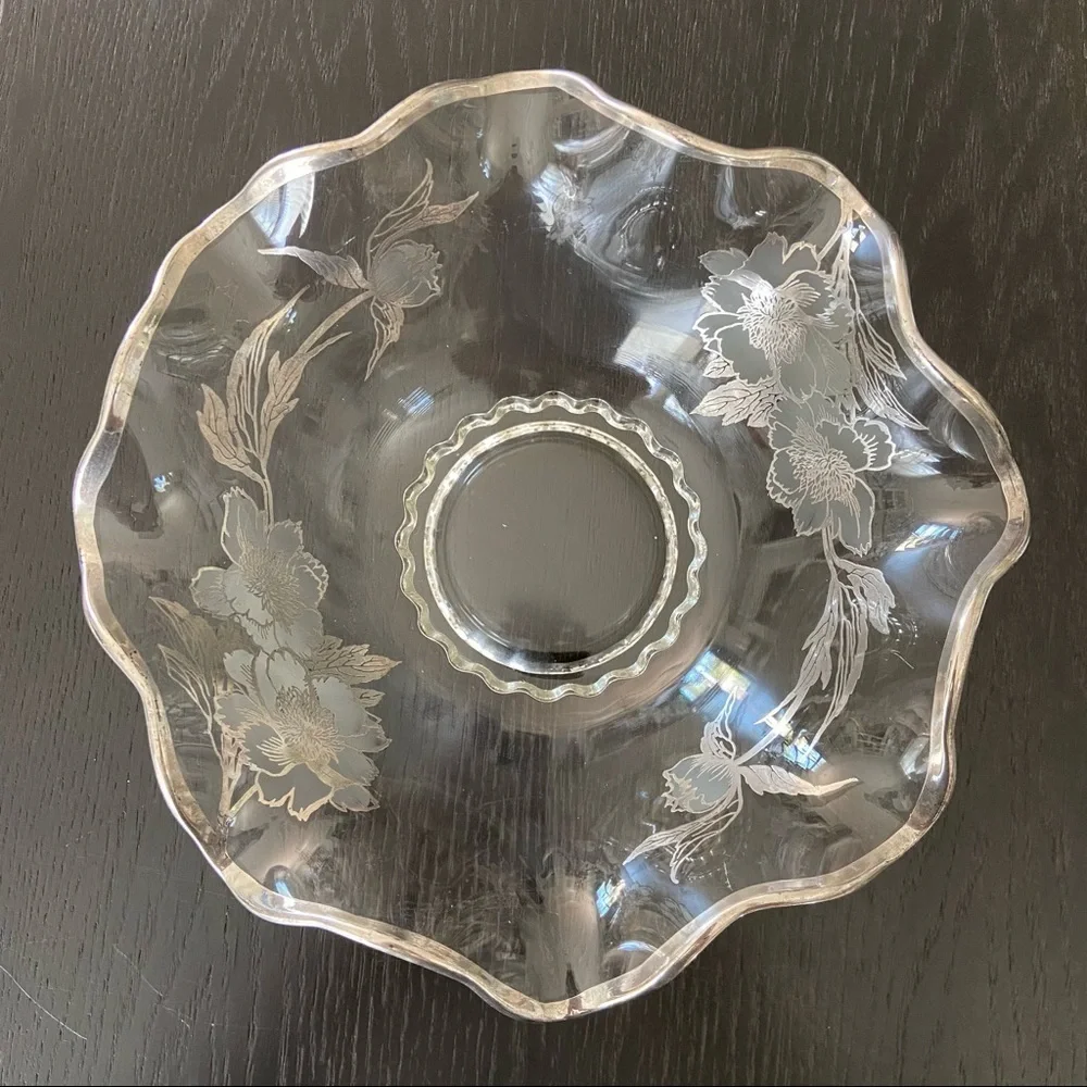 Vintage Silver City Glass Company Sterling on Glass Decorative Scalloped Bowl